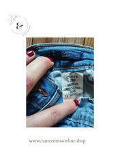 Load image into Gallery viewer, Set trio - Sweatshirt, long sleeve t-shirt and jeans- boy - 100% cotton - size 12/18 months Tante Emma Online