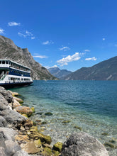 Load image into Gallery viewer, Tennis Around the Lake Tante Emma Online