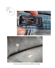 Carica l&#39;immagine nel visualizzatore di Gallery, Jeans - fiori ricamati - Abercrombie &amp; Fitch - Taglia 27
