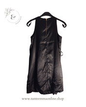 Load image into Gallery viewer, Sleeveless mini dress - size xs
