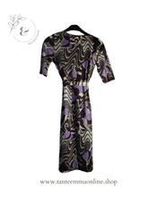 Load image into Gallery viewer, Short sleeve mini dress - fantasy pattern - violet, black, brown - Sinequanone - size XS
