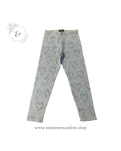 Carica l&#39;immagine nel visualizzatore di Gallery, Leggins - grigio con cuori - bambina - cotone viscosa ed elastan - primavera - taglia 5/6 anni
